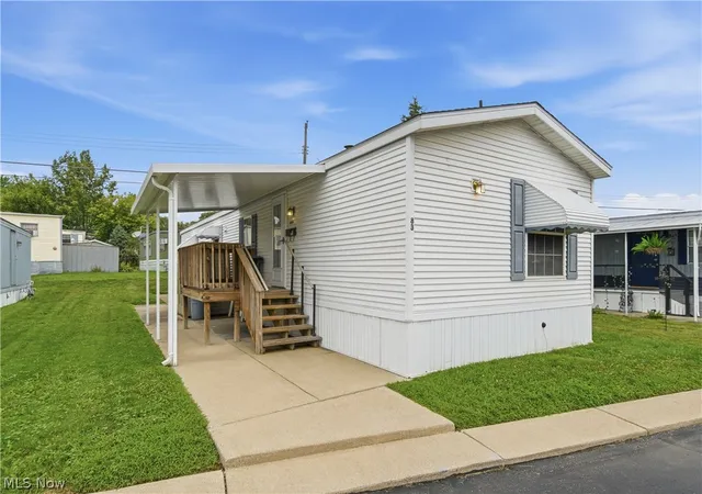 Photo 1 of Single family home for sale at 83 Helen St, Barberton, OH 44203 | MLS# 5240613 | Listing updated on 2026-08-28