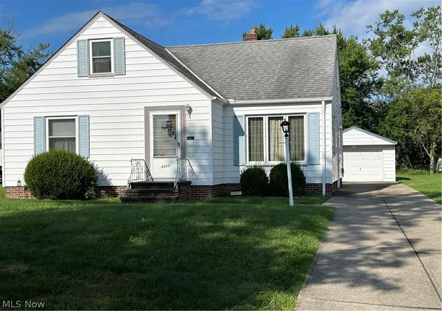 Photo 1 of Single family home for sale at 6908 Orchard Blvd, Parma Heights, OH 44130 | MLS# 5240547 | Listing updated on 2026-08-28