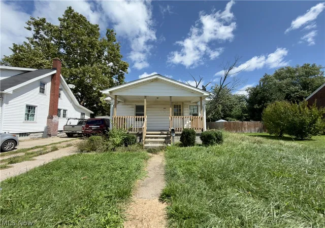 Photo 1 of Single family home for sale at 431 Idaho Ave, Lorain, OH 44052 | MLS# 5240358 | Listing updated on 2026-08-28