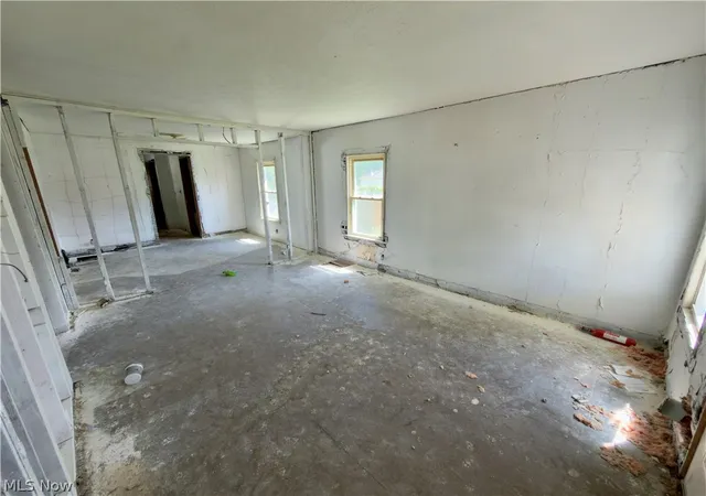 Photo 4 of Single family home for sale at 431 Idaho Ave, Lorain, OH 44052 | MLS# 5240358 | Listing updated on 2026-08-28
