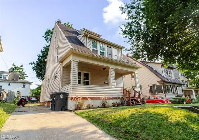 Single family home for sale at 422 Reed Ave, Akron, OH 44301 | MLS# 5240677