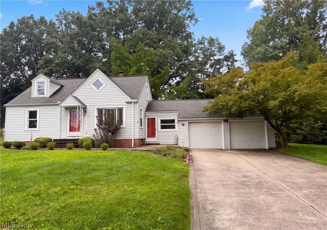 Photo 1 of Sale Pending at 6652 Oakwood Dr, Independence, OH 44131 | MLS# 5237608 | Listing updated on 2026-09-21