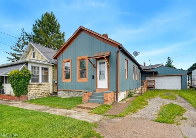 Photo 2 of Single family home for sale at 1616 Prospect St, Sandusky, OH 44870 | MLS# 5240393 | Listing updated on 2026-08-31