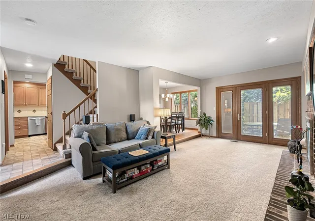 Photo 3 of Condo for sale at 1070 Stonewood Ct, Westlake, OH 44145 | MLS# 5240473 | Listing updated on 2026-10-03