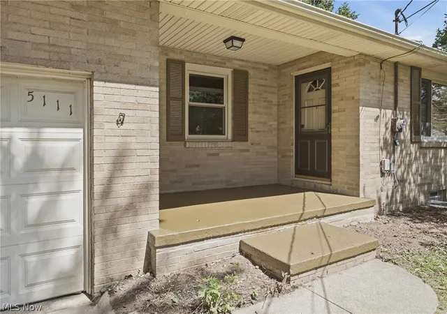 Photo 3 of Single family home for sale at 5111 Nave St Sw, Canton, OH 44706 | MLS# 5238348 | Listing updated on 2026-09-18