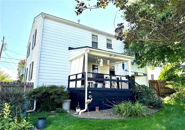 Photo 4 of Single family home for sale at 1201 Courtland Road, Weirton, WV 26062 | MLS# 5240795 | Listing updated on 2026-09-01