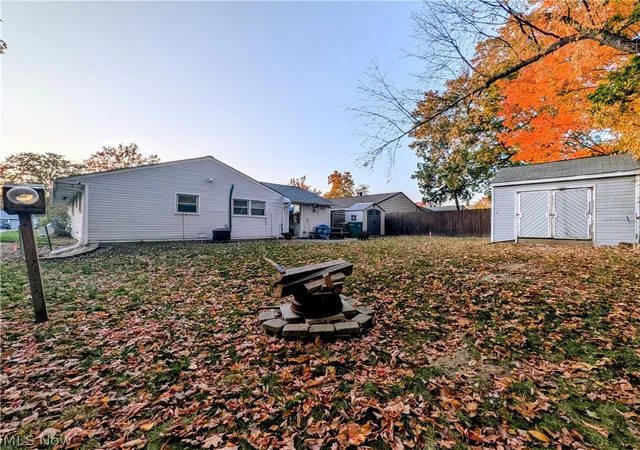 Photo 3 of Single family home for sale at 4885 Robinwood Dr, Mentor, OH 44060 | MLS# 5240812 | Listing updated on 2026-10-30