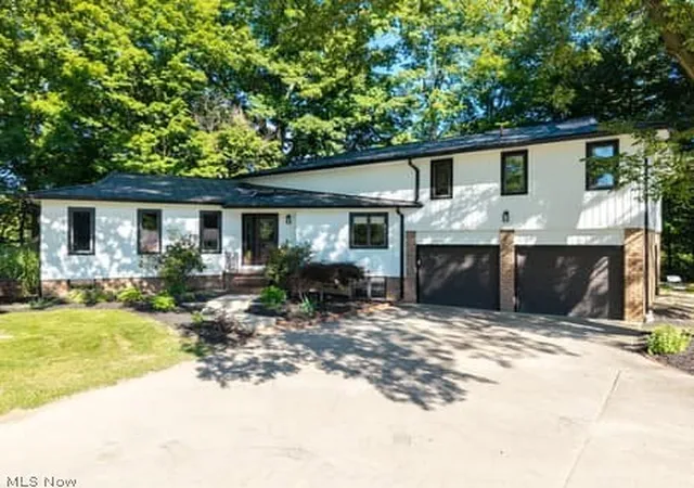 Photo 1 of Single family home for sale at 7787 Boneta Rd, Wadsworth, OH 44281 | MLS# 5240603 | Listing updated on 2026-08-31