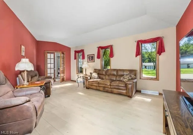 Photo 5 of Single family home for sale at 7787 Boneta Rd, Wadsworth, OH 44281 | MLS# 5240603 | Listing updated on 2026-08-31