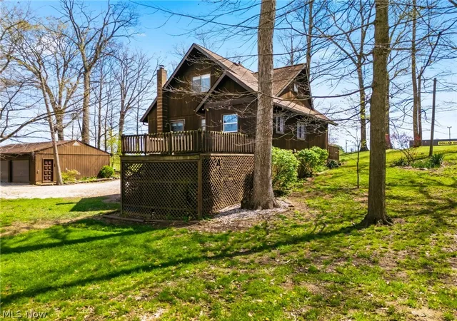 Photo 3 of Single family home for sale at 2081 Waynesburg Rd Nw, Carrollton, OH 44615 | MLS# 5240848 | Listing updated on 2026-10-03
