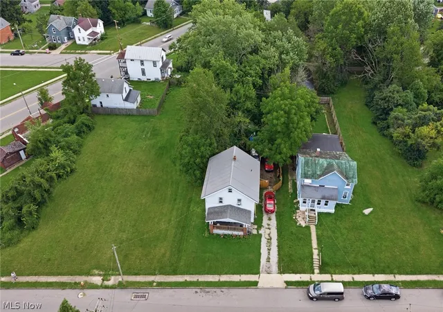 Photo 2 of Single family home for sale at 317 Altamont Ave, Mansfield, OH 44902 | MLS# 5239127 | Listing updated on 2026-08-31