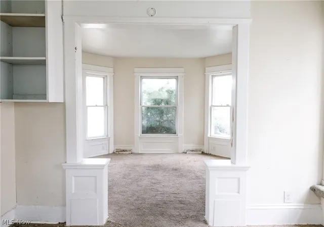 Photo 4 of Single family home for sale at 449 Parker St, Mansfield, OH 44906 | MLS# 5239124 | Listing updated on 2026-08-31