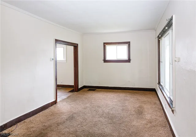 Photo 3 of Single family home for sale at 489 Dirlam Ct, Mansfield, OH 44906 | MLS# 5239123 | Listing updated on 2026-08-31