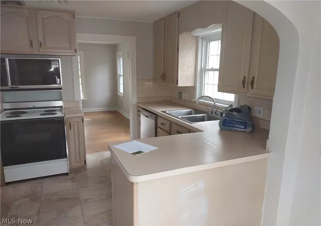 Photo 4 of Single family home for sale at 3251 Cleveland Blvd, Lorain, OH 44052 | MLS# 5240884 | Listing updated on 2026-10-07
