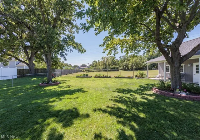 Photo 5 of Sale Pending at 110 Birchwood Dr, Sandusky, OH 44870 | MLS# 5240907 | Listing updated on 2026-09-01