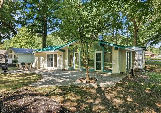 Photo 3 of Single family home for sale at 4551 Lockwood Blvd, Youngstown, OH 44511 | MLS# 5240903 | Listing updated on 2026-08-31