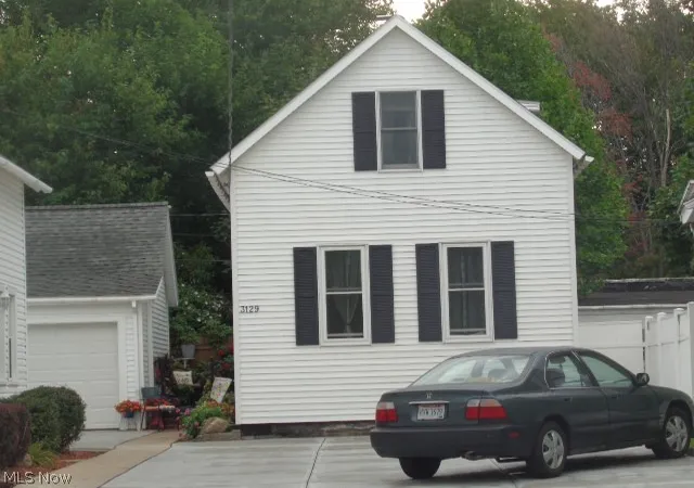 Listing Photo 3 - Condo for sale in building located at 3127 Fulton Rd, Cleveland, OH 44109