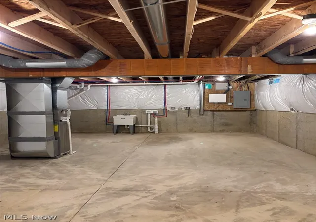 Photo 13 of Single family home for sale at 7717 Colgate Ave, Cleveland, OH 44102 | MLS# 5239546 | Listing updated on 2026-08-31