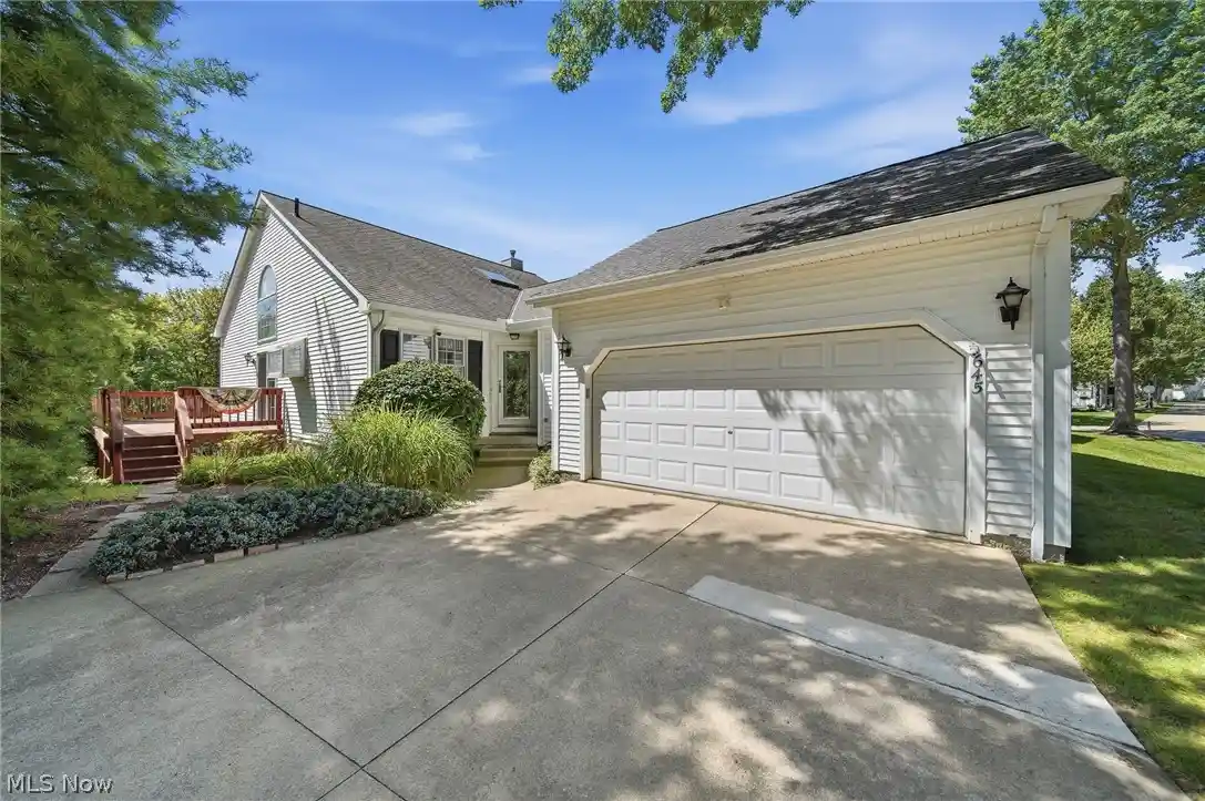 Photo 1 of Sale Pending at 645 Grand View Ln, Aurora, OH 44202 | MLS# 5241009 | Listing updated on 2026-10-24