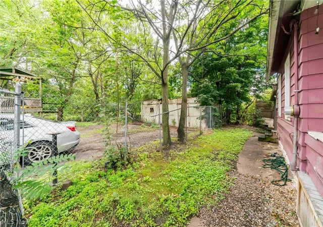 Photo 2 of House for sale at 7426 Spafford Rd, Cleveland, OH 44105 | MLS# 5239882 | Listing updated on 2026-08-31