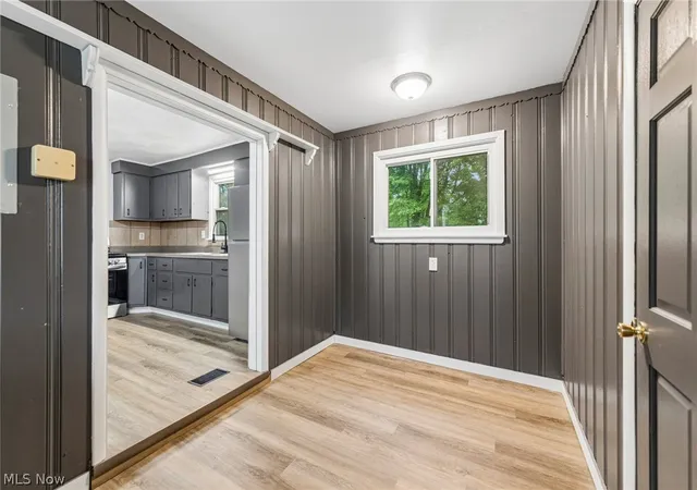 Photo 3 of Single family home for sale at 1994 Pinewood Dr, Brunswick, OH 44212 | MLS# 5239449 | Listing updated on 2026-08-31