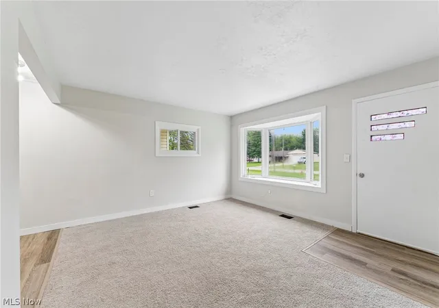 Photo 4 of Single family home for sale at 1994 Pinewood Dr, Brunswick, OH 44212 | MLS# 5239449 | Listing updated on 2026-08-31