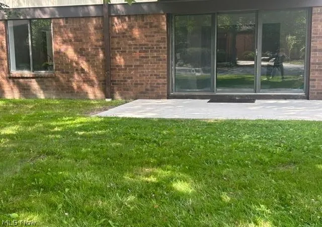 Listing Photo 2 - Condo for sale in building located at 105 River Bend Dr, Norwalk, OH 44857 - Unit #4 A