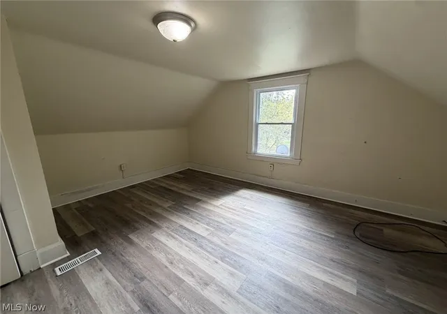 Photo 3 of Multi family home for sale at 277 Crandall Ave, Youngstown, OH 44504 | MLS# 5241203 | Listing updated on 2026-08-31