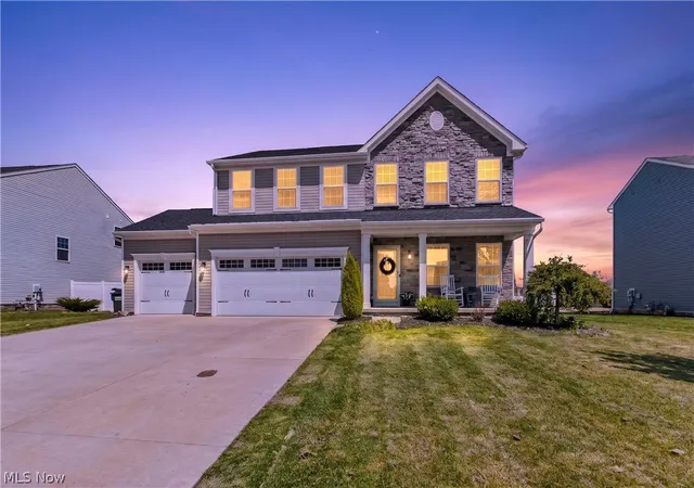 Photo 2 of Single family home for sale at 3241 Boettler St Ne, Canton, OH 44721 | MLS# 5240623 | Listing updated on 2026-09-01
