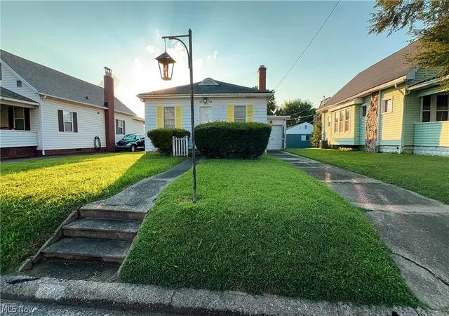 Photo 2 of Sale Pending at 3305 3rd Avenue, Vienna, WV 26105 | MLS# 5240964 | Listing updated on 2026-09-01