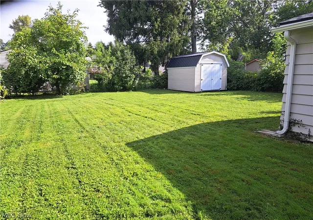 Photo 2 of Single family home for sale at 941 Jean Ave, Akron, OH 44310 | MLS# 5241117 | Listing updated on 2026-09-01