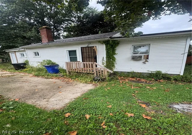 Photo 1 of Single family home for sale at 1092 E 174th Street, Cleveland, OH 44119 | MLS# 5241248 | Listing updated on 2026-09-16