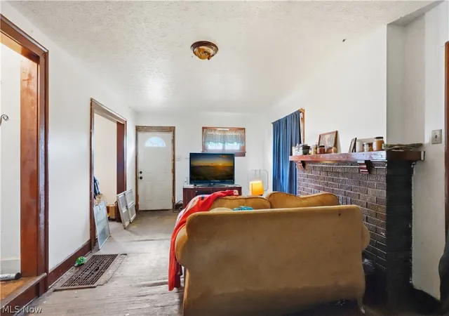 Photo 3 of Single family home for sale at 109 Helen Ave, Mansfield, OH 44903 | MLS# 5241108 | Listing updated on 2026-09-01