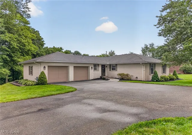 Photo 1 of Single family home for sale at 8537 Central Rd Nw, Strasburg, OH 44680 | MLS# 5240363 | Listing updated on 2026-09-28