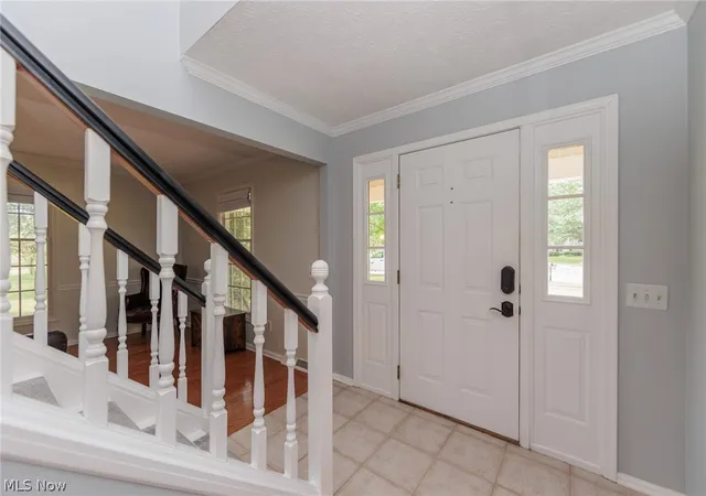 Photo 4 of Single family home for sale at 32263 Plumbrook Ct, Avon Lake, OH 44012 | MLS# 5241186 | Listing updated on 2026-09-01