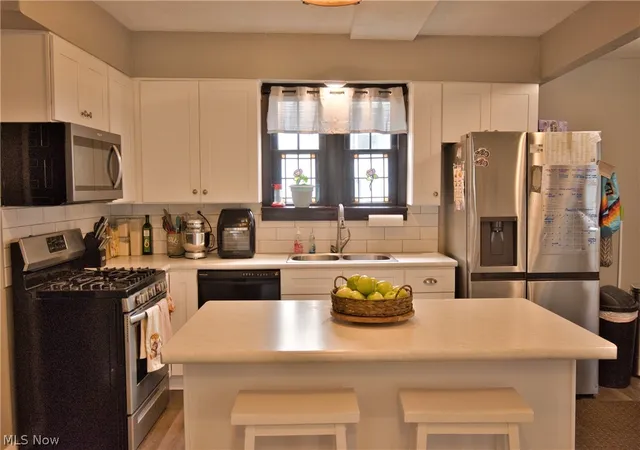 Photo 3 of Single family home for sale at 1030 W 9th Street, Lorain, OH 44052 | MLS# 5239757 | Listing updated on 2026-09-18