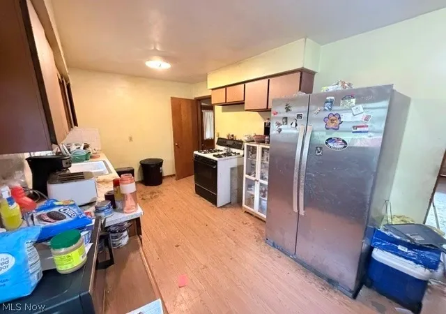 Photo 3 of Single family home for sale at 673 Rhoda Ave, Youngstown, OH 44509 | MLS# 5241424 | Listing updated on 2026-09-23