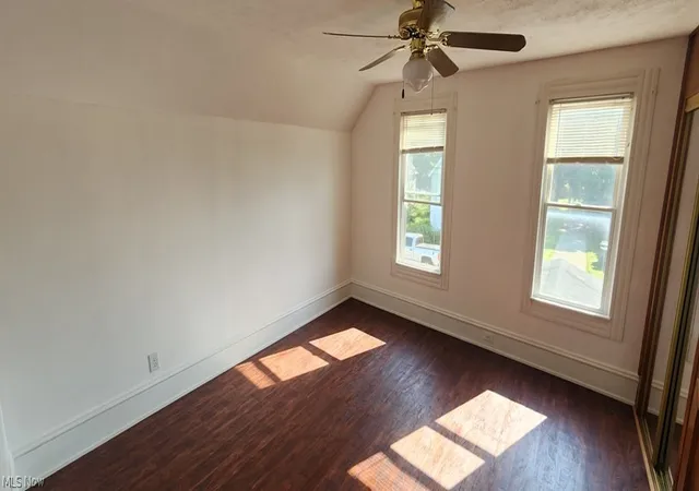 Listing Photo 5 - Condo for sale in building located at 3222 W 46th St, Cleveland, OH 44102