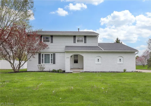 Photo 3 of Single family home for sale at 2783 State St Nw, Uniontown, OH 44685 | MLS# 5241806 | Listing updated on 2026-10-02