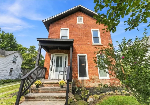Photo 3 of Sale Pending at 311 State St, Oberlin, OH 44074 | MLS# 5240804 | Listing updated on 2026-10-07