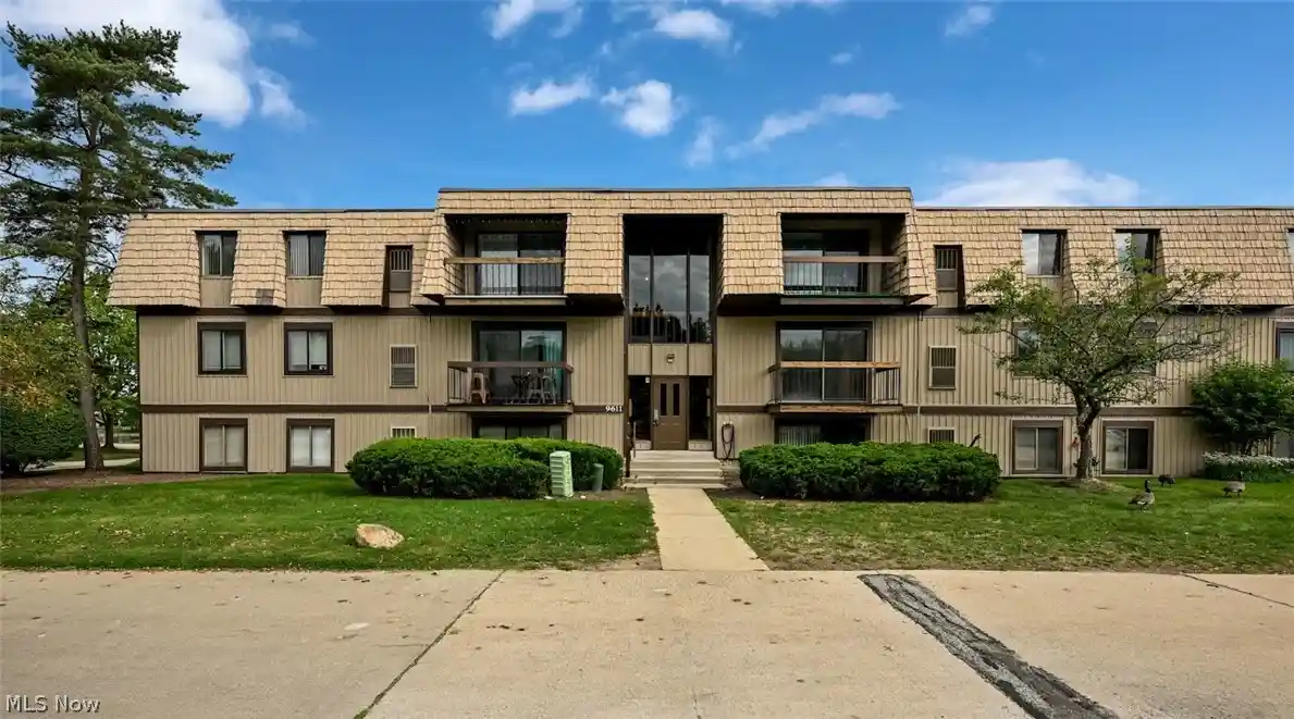 Photo 1 of Sale Pending at 9611 Sunrise Blvd #K9, North Royalton, OH 44133 | MLS# 5242103 | Listing updated on 2026-10-19