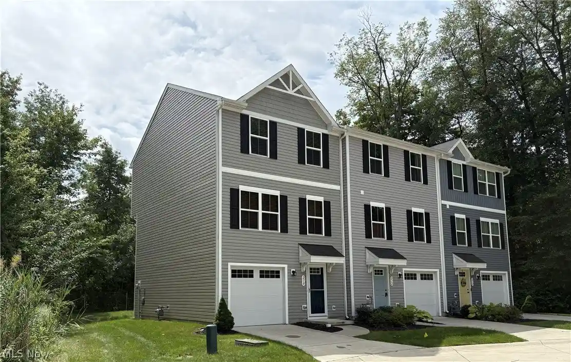 Condo for sale at 210 Raintree Ln, Painesville, OH 44077 | MLS# 5236986
