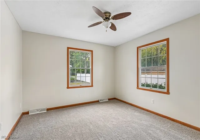 Photo 4 of Single family home for sale at 2145 Overland Ave NE, Warren, OH 44483 | MLS# 5240861 | Listing updated on 2026-10-30