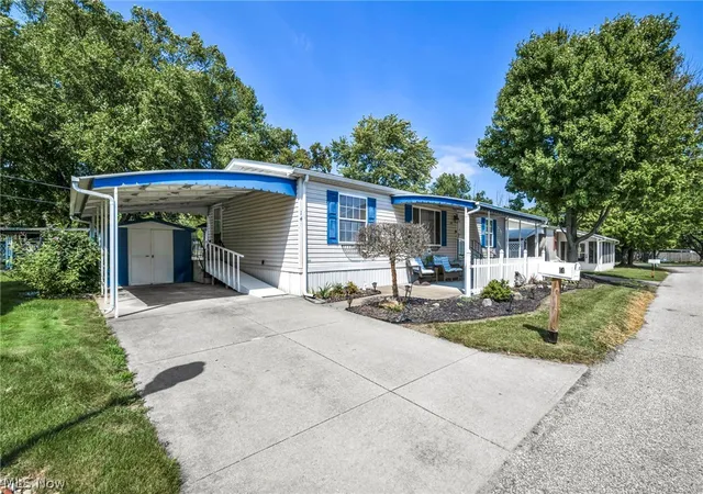Photo 3 of Single family home for sale at 14 Cherry Ln, Olmsted Twp, OH 44138 | MLS# 5242421 | Listing updated on 2026-10-07