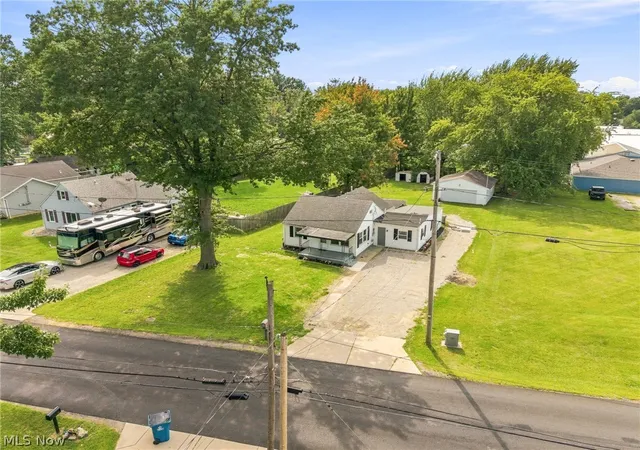 Photo 3 of Single family home for sale at 5502 Linn Rd, Amherst, OH 44001 | MLS# 5240501 | Listing updated on 2026-10-09