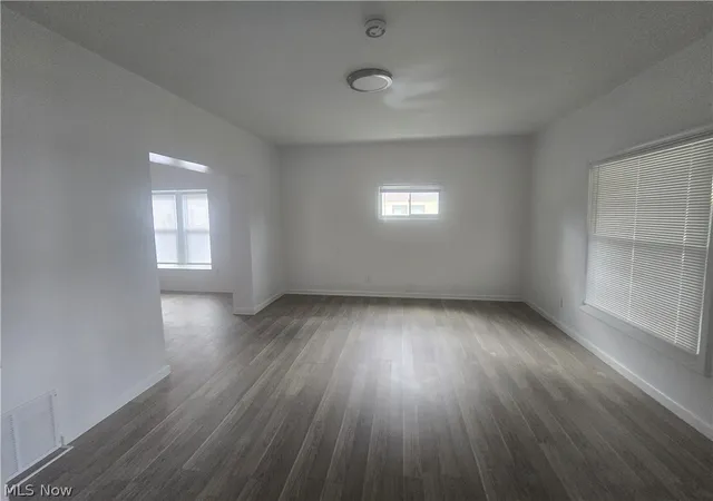 Photo 3 of Single family home for sale at 1262 South St SE, Warren, OH 44483 | MLS# 5242822 | Listing updated on 2026-10-29