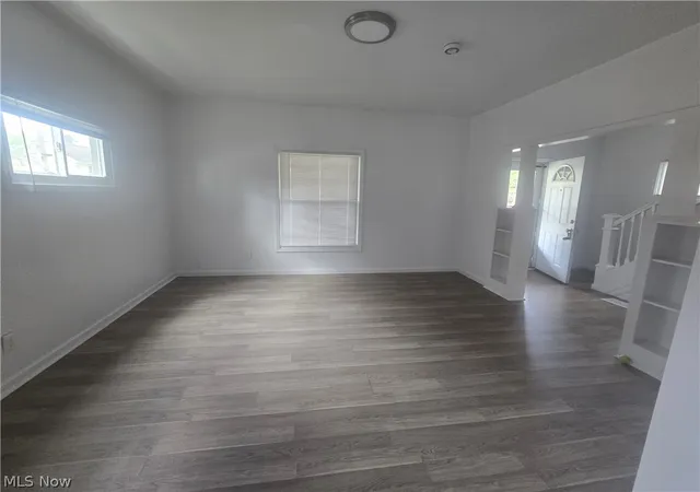 Photo 4 of Single family home for sale at 1262 South St SE, Warren, OH 44483 | MLS# 5242822 | Listing updated on 2026-10-29