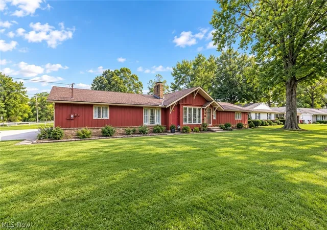 Photo 1 of Sale Pending at 181 Brentview Dr, Grafton, OH 44044 | MLS# 5243238 | Listing updated on 2026-09-24