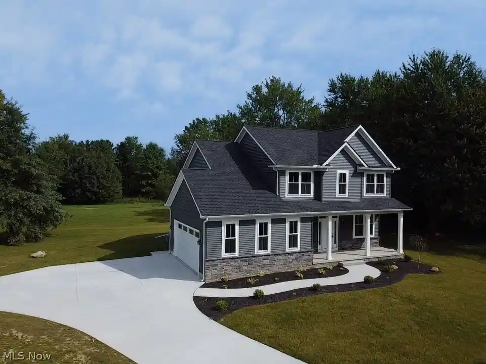 Single family home for sale at 1227 Bell Rd, Chagrin Falls, OH 44022 | MLS# 5243291