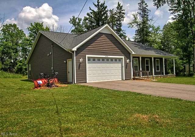 Photo 2 of Sale Pending at 4173 Keller Hanna Dr, Brunswick, OH 44212 | MLS# 5243347 | Listing updated on 2026-10-10